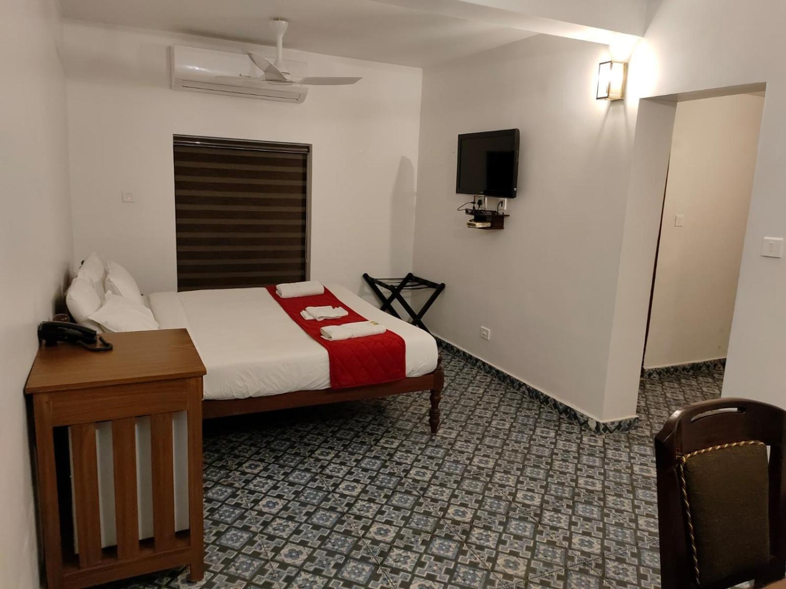 Napier Heritage By Velvet Hotels Kochi Exterior photo